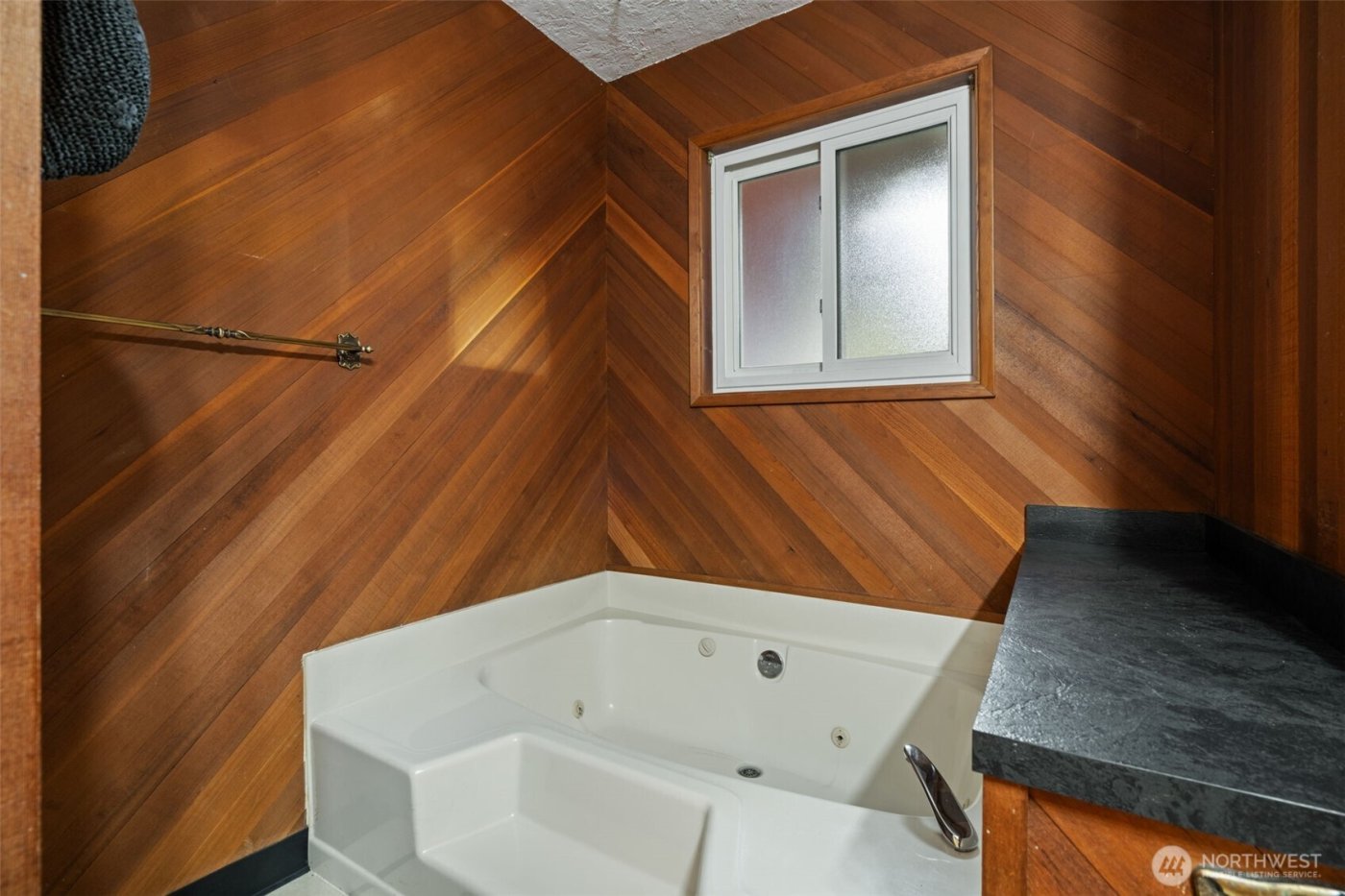 235 9th Street , Washougal, WA 98671