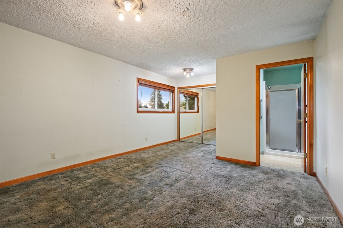 235 9th Street , Washougal, WA 98671