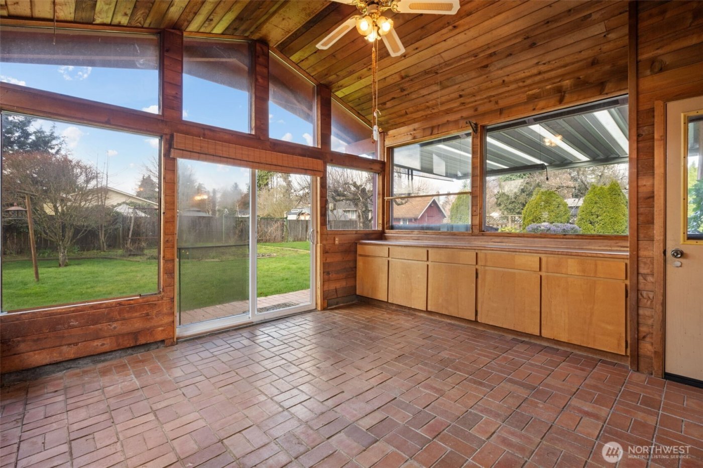 235 9th Street , Washougal, WA 98671