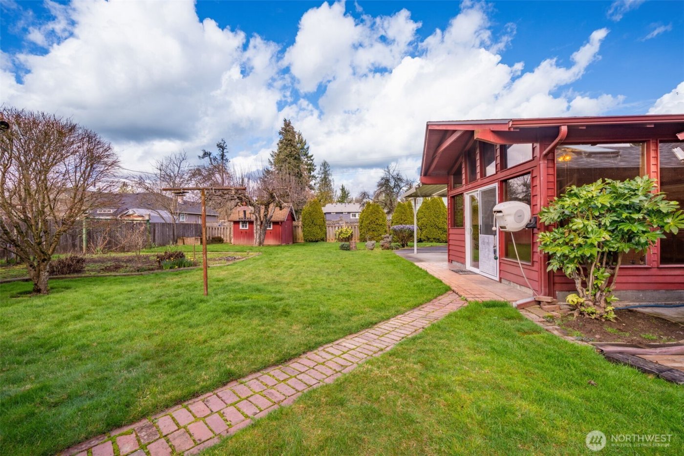 235 9th Street , Washougal, WA 98671