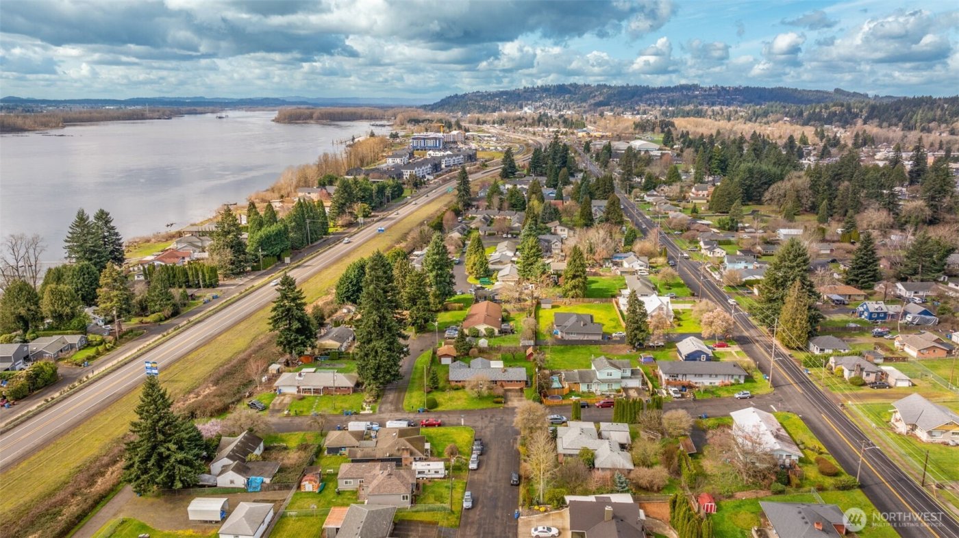 235 9th Street , Washougal, WA 98671