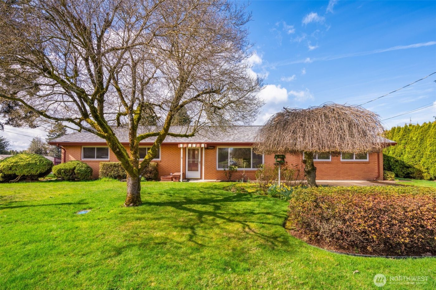 235 9th Street , Washougal, WA 98671