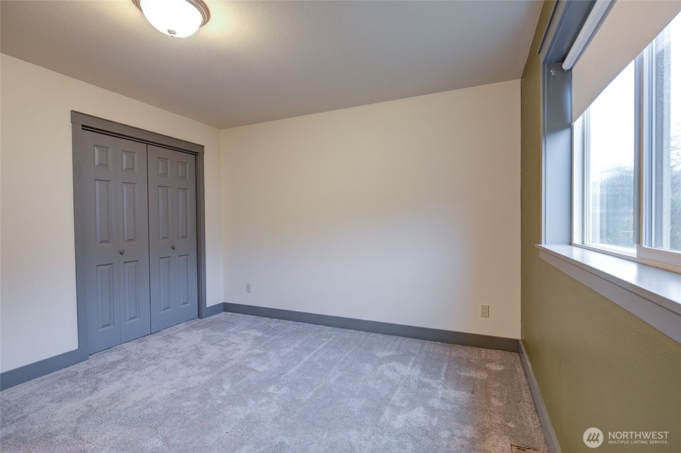 415 Olympic View Avenue NE, Ocean Shores, WA 98569-9359