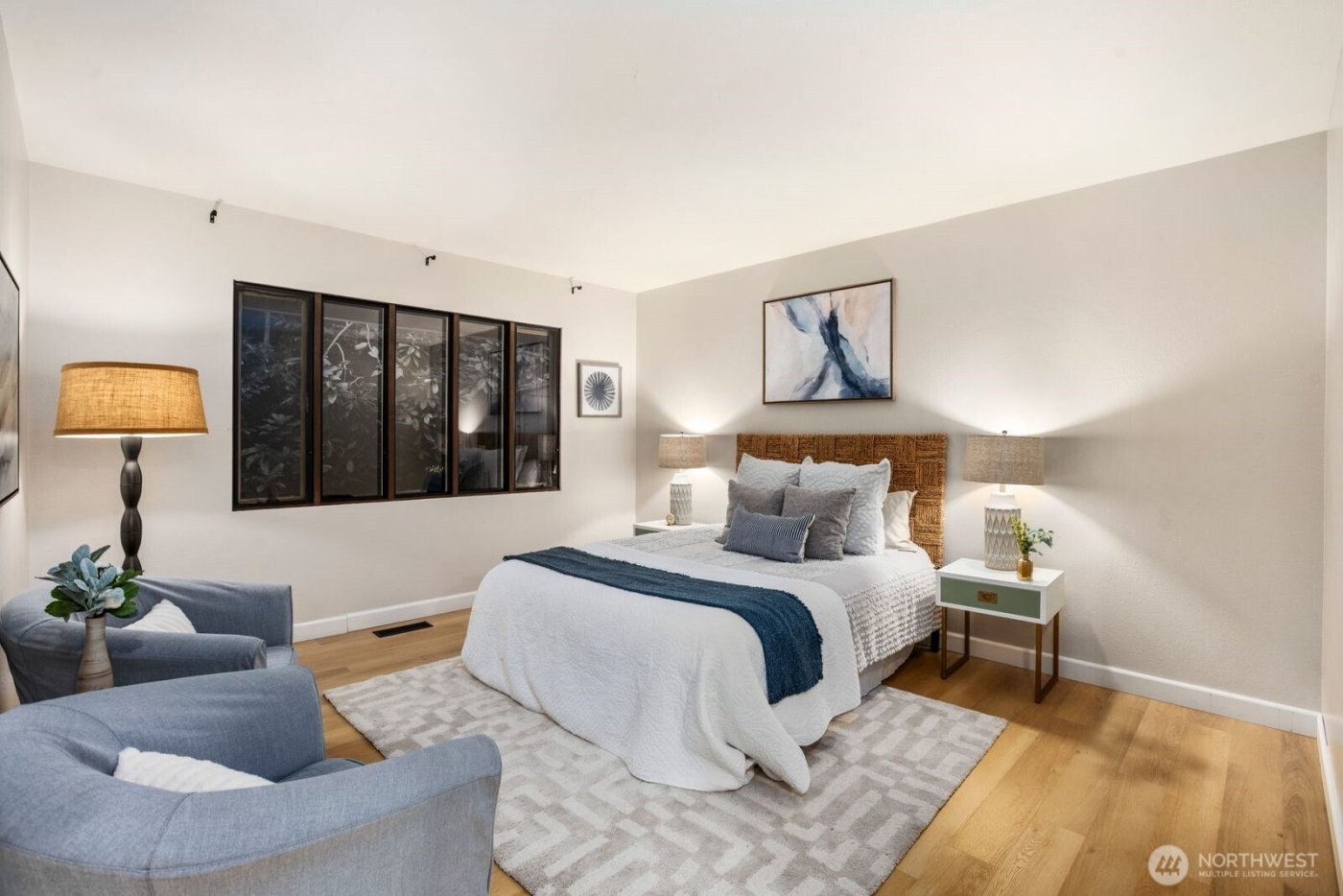 1520 Sycamore Drive SE, Issaquah, WA 98027