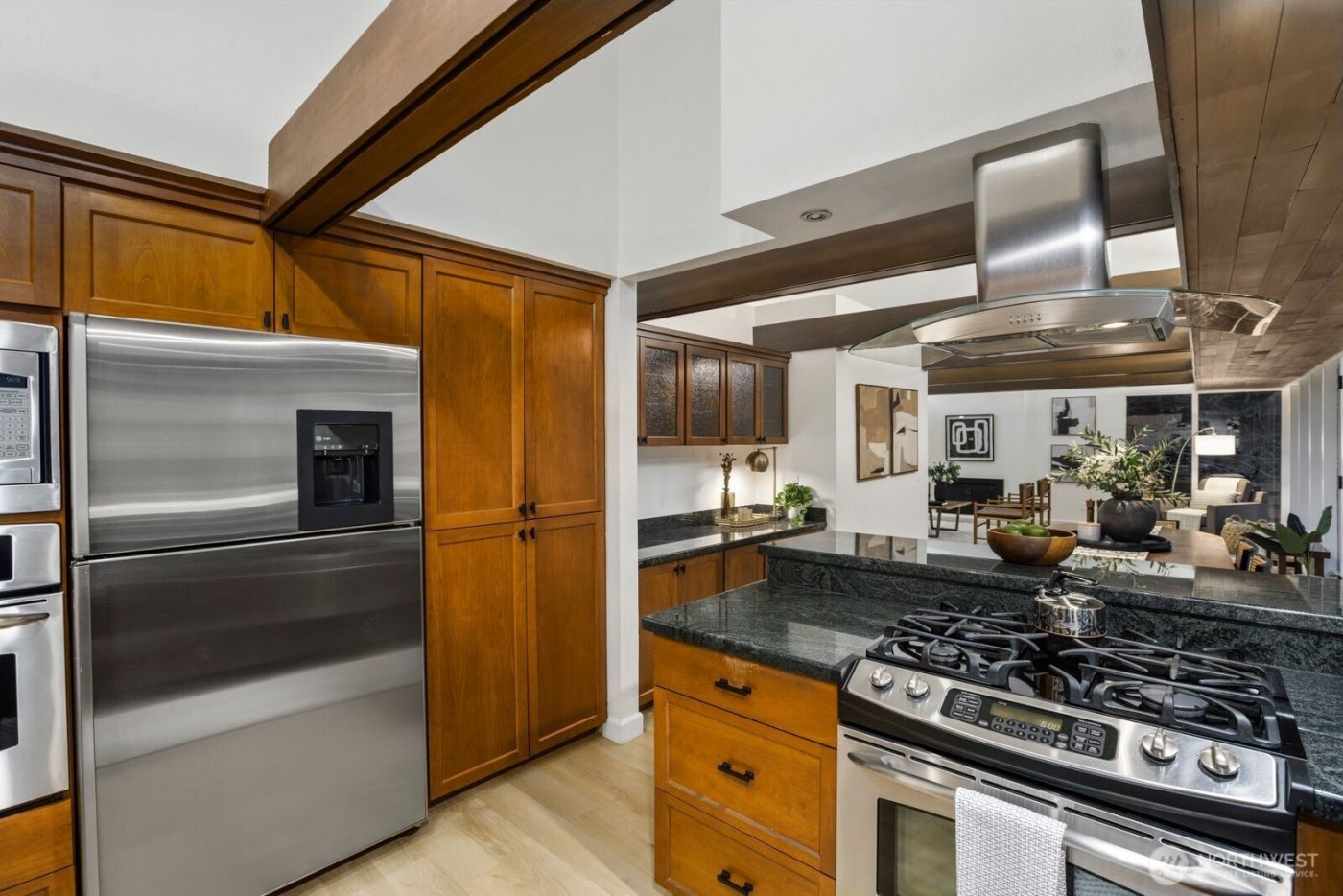 1520 Sycamore Drive SE, Issaquah, WA 98027