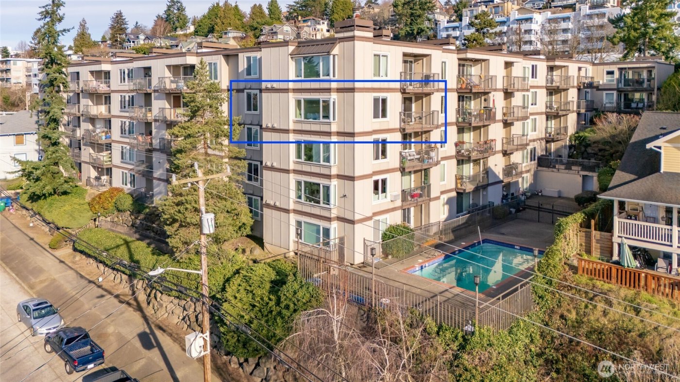 2253 Gilman Drive W #406, Seattle, WA 98119