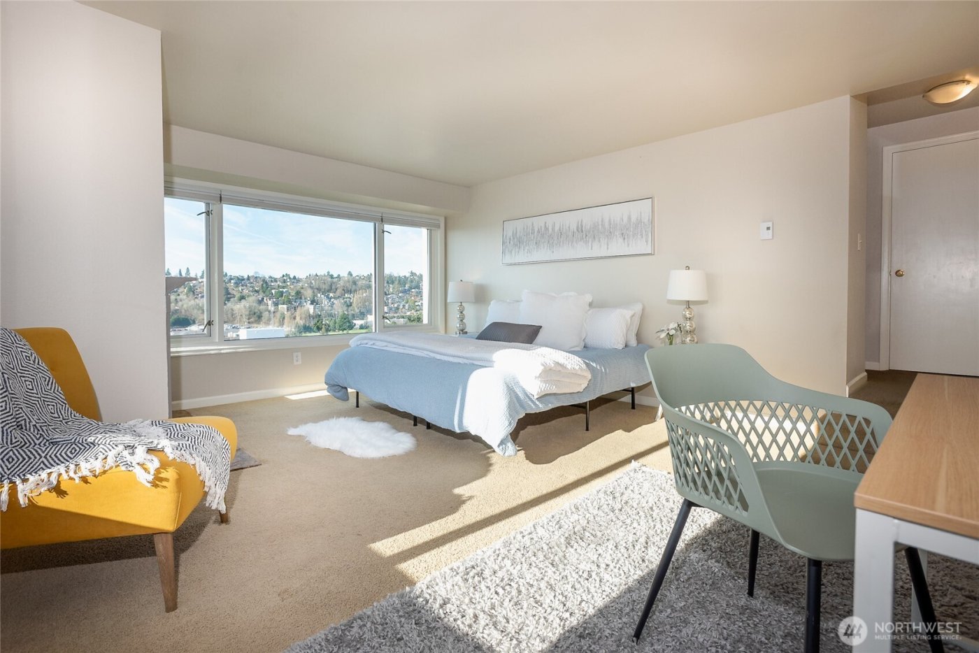 2253 Gilman Drive W #406, Seattle, WA 98119