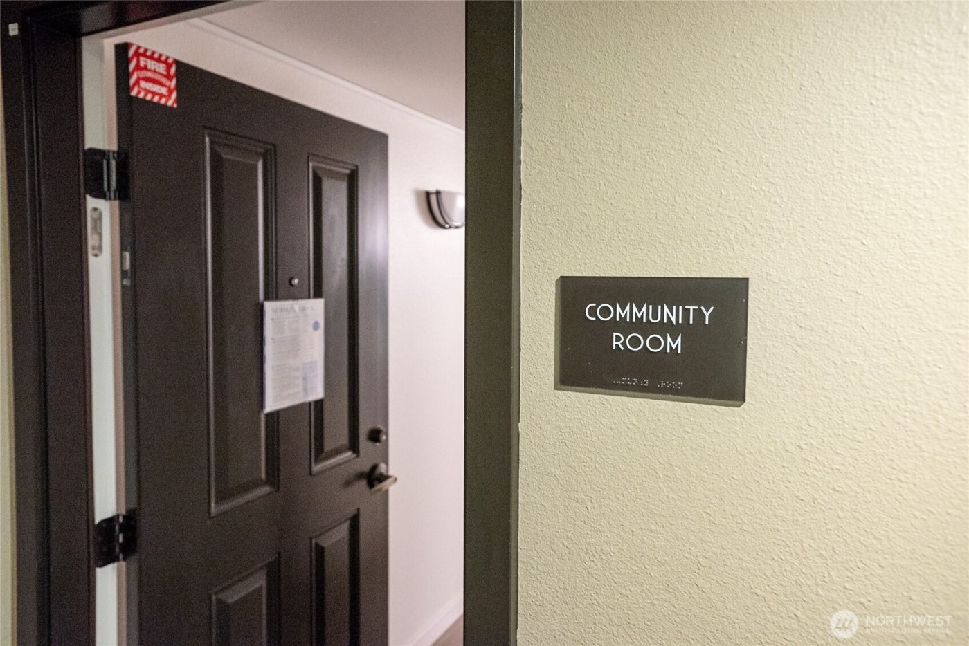 2253 Gilman Drive W #406, Seattle, WA 98119