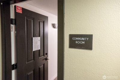 2253 Gilman Drive W #406, Seattle, WA 98119 - Photo 26