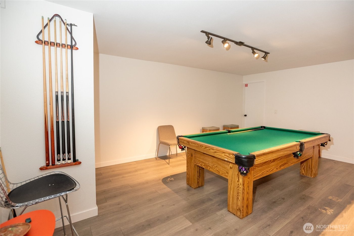 2253 Gilman Drive W #406, Seattle, WA 98119