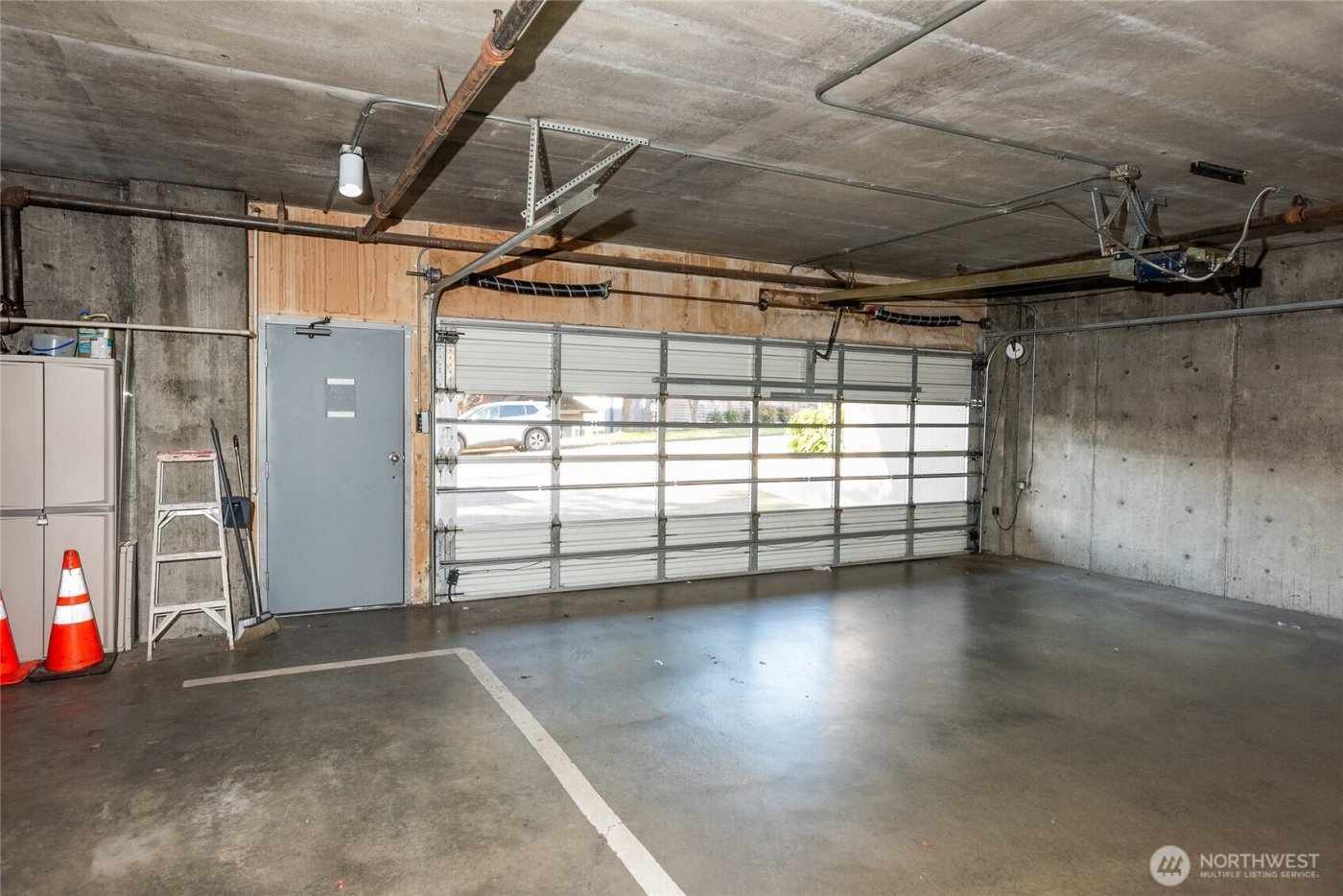 2253 Gilman Drive W #406, Seattle, WA 98119