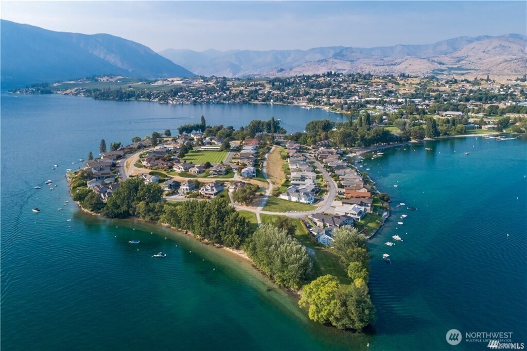 1 Lakeside 701-B , Manson, WA 98831