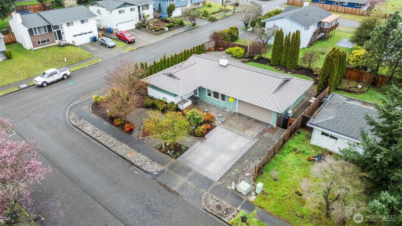 5727 N 13th Street , Tacoma, WA 98406