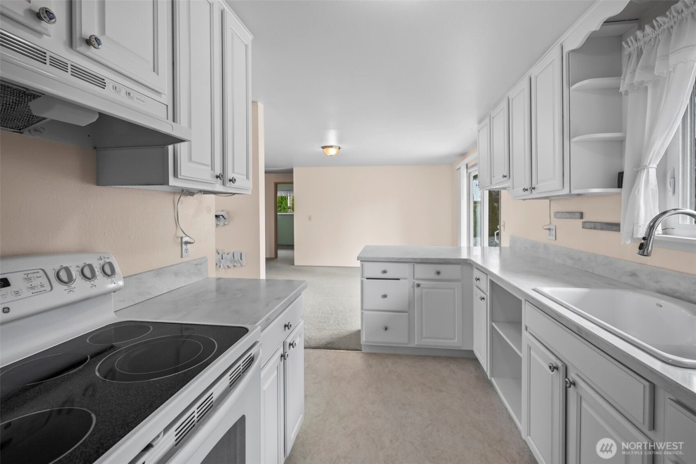 5727 N 13th Street , Tacoma, WA 98406