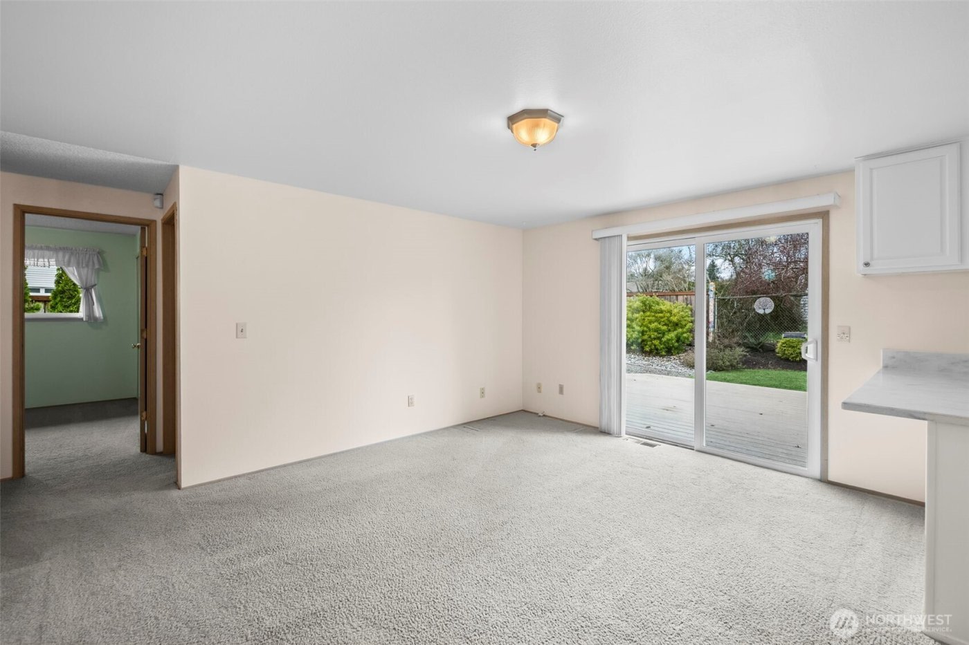 5727 N 13th Street , Tacoma, WA 98406