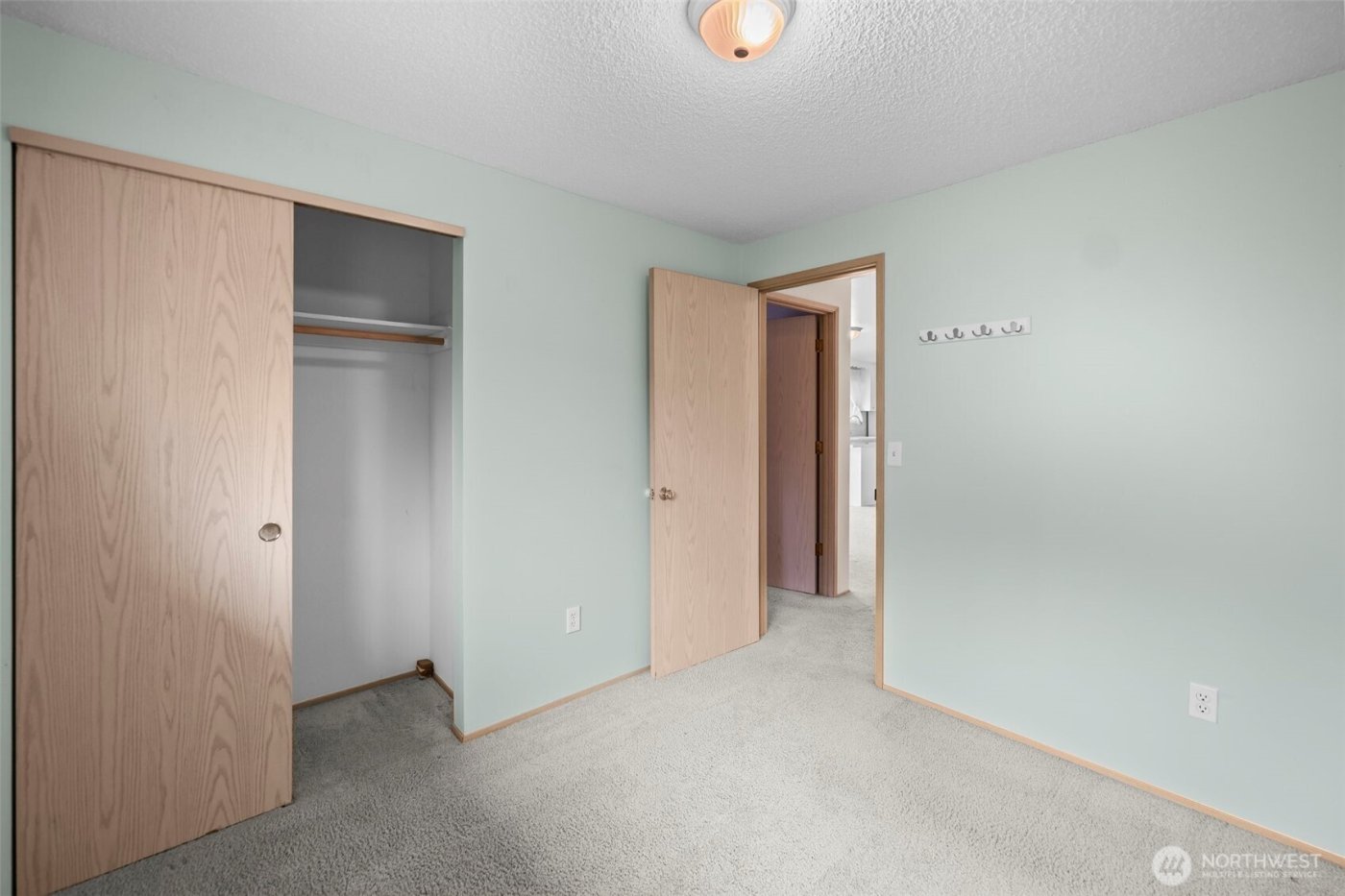 5727 N 13th Street , Tacoma, WA 98406