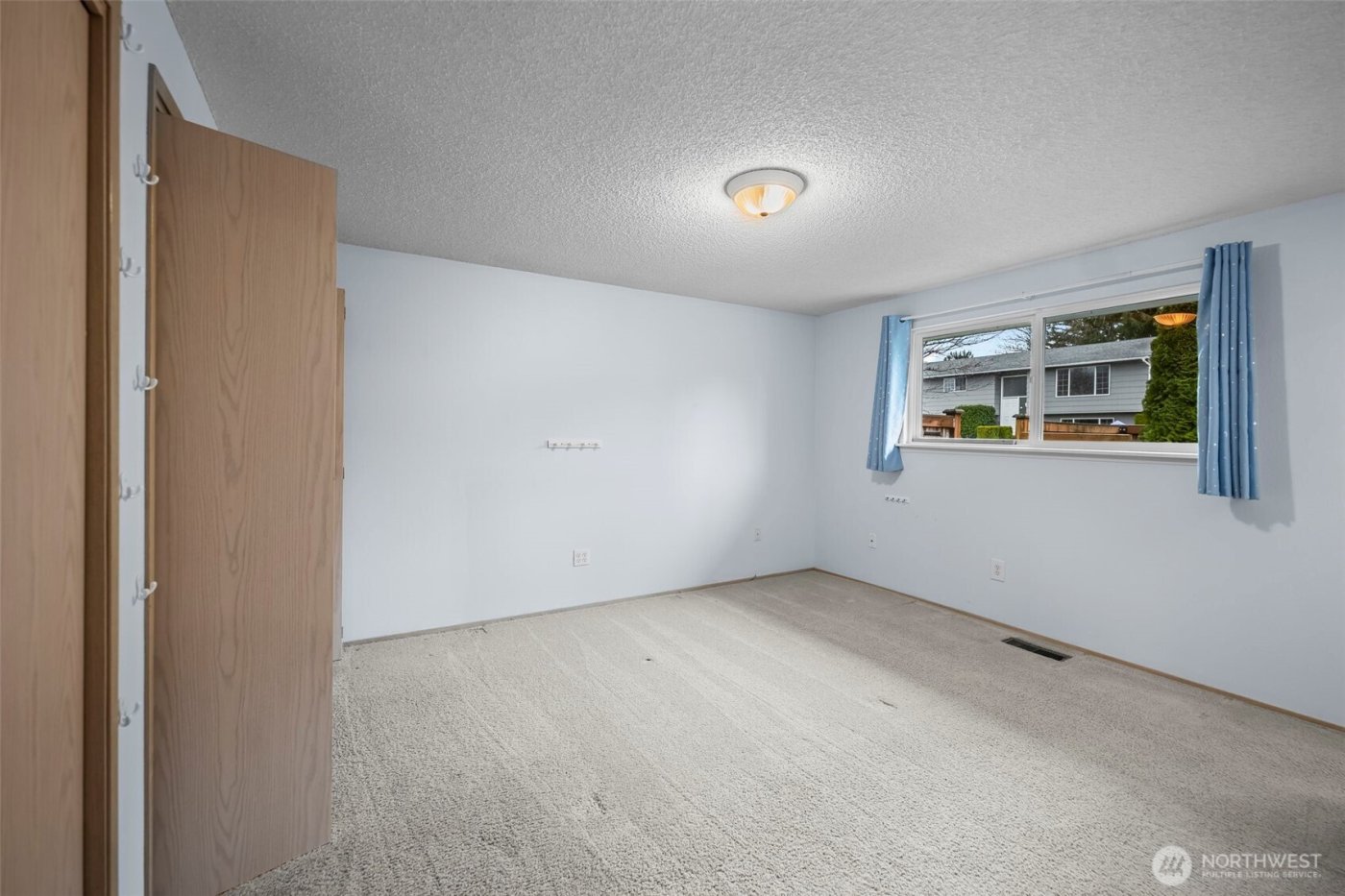 5727 N 13th Street , Tacoma, WA 98406