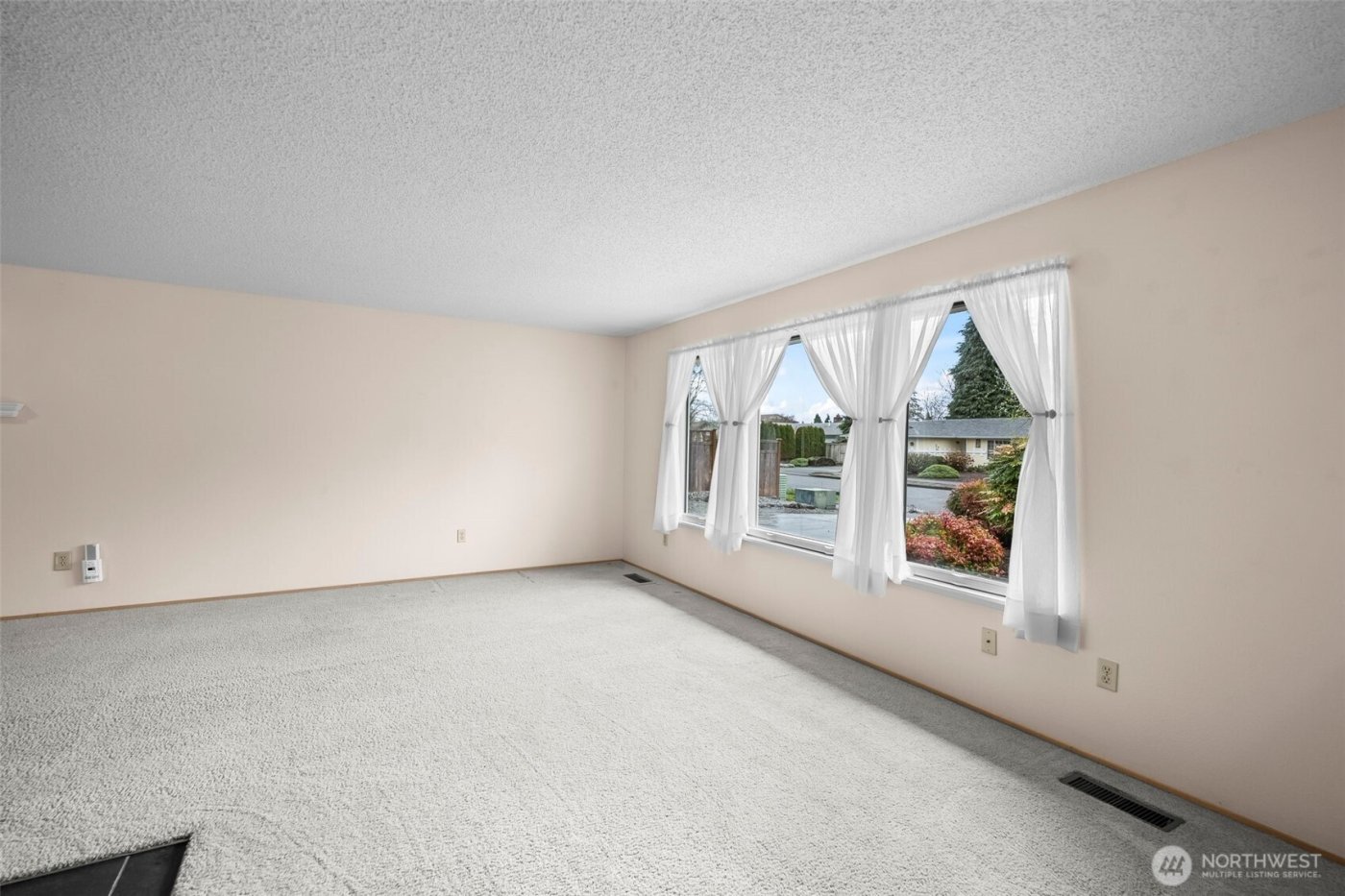 5727 N 13th Street , Tacoma, WA 98406