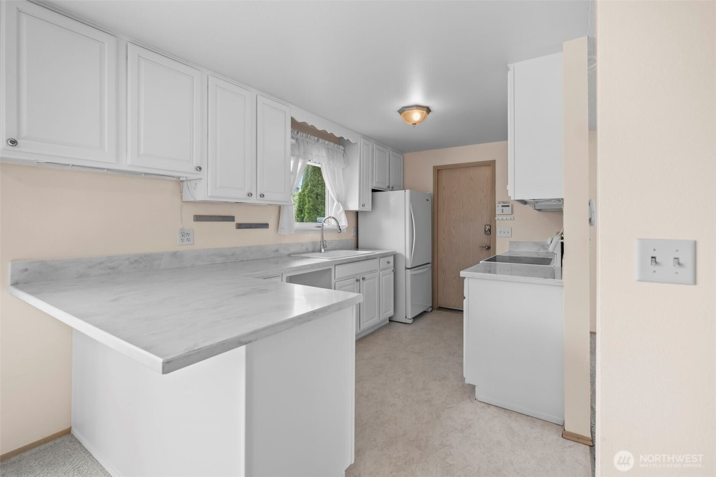 5727 N 13th Street , Tacoma, WA 98406