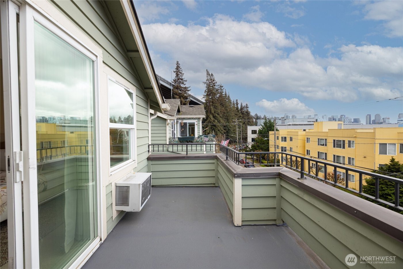 1820 Franklin Avenue E, Seattle, WA 98102