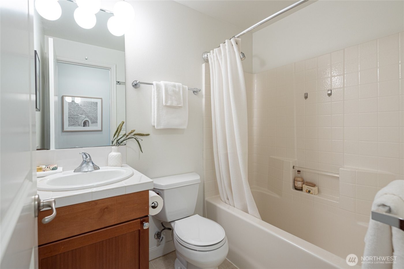 1820 Franklin Avenue E, Seattle, WA 98102