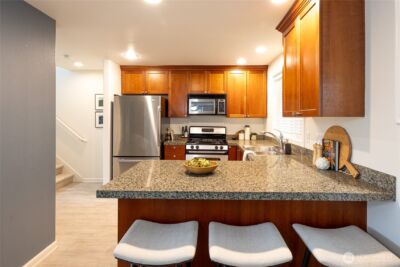 1820 Franklin Avenue E, Seattle, WA 98102 - Photo 10