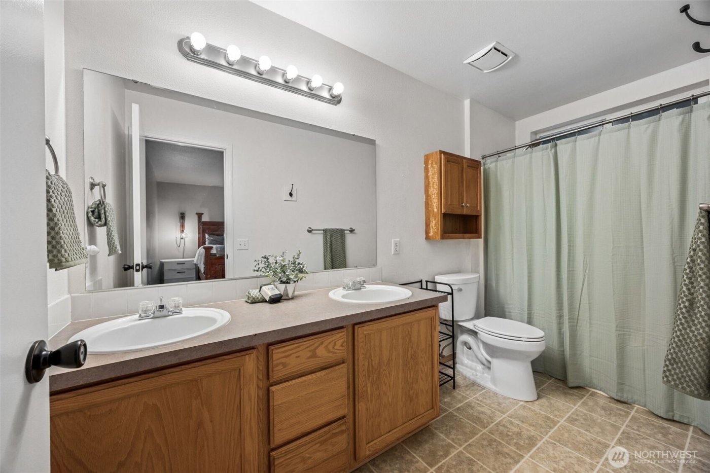 20518 190th Avenue E, Orting, WA 98360