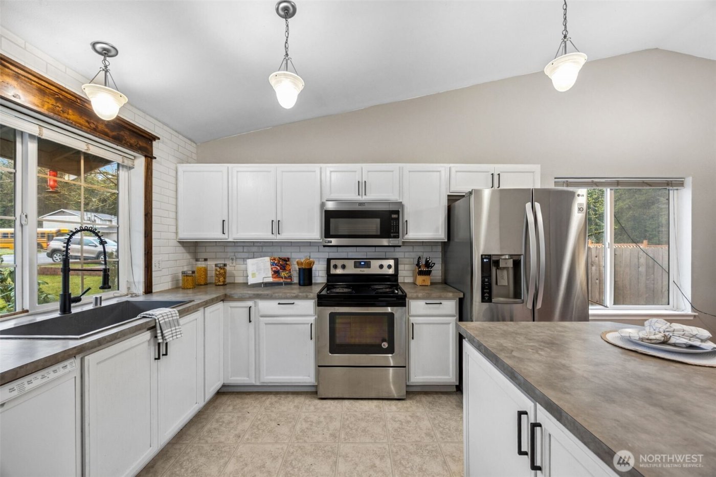 20518 190th Avenue E, Orting, WA 98360