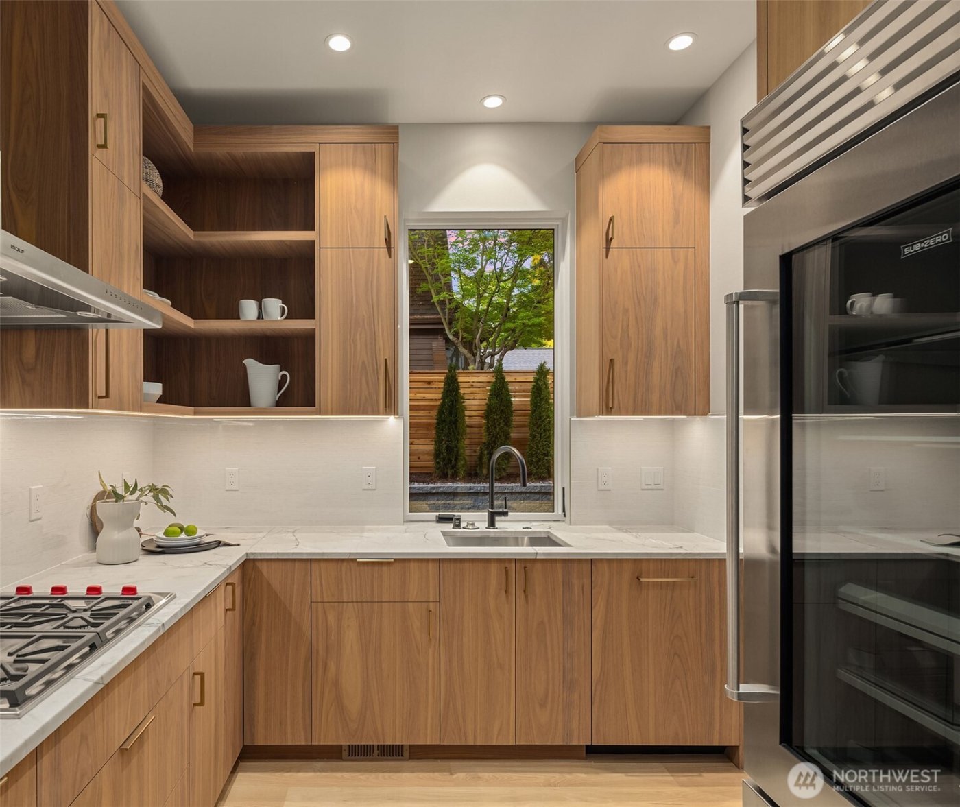 1028 89th Ave NE, Bellevue, WA 98004