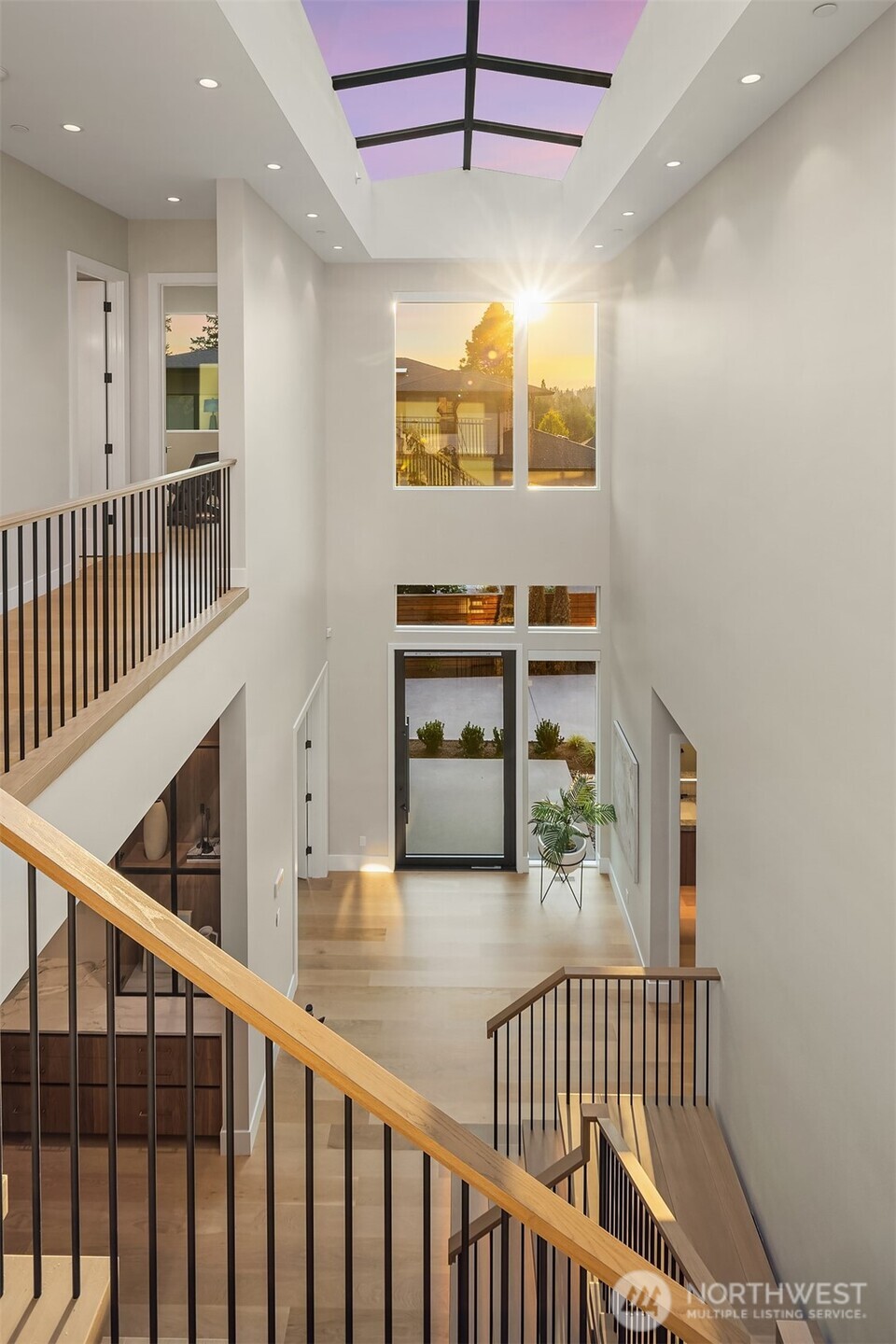 1028 89th Ave NE, Bellevue, WA 98004