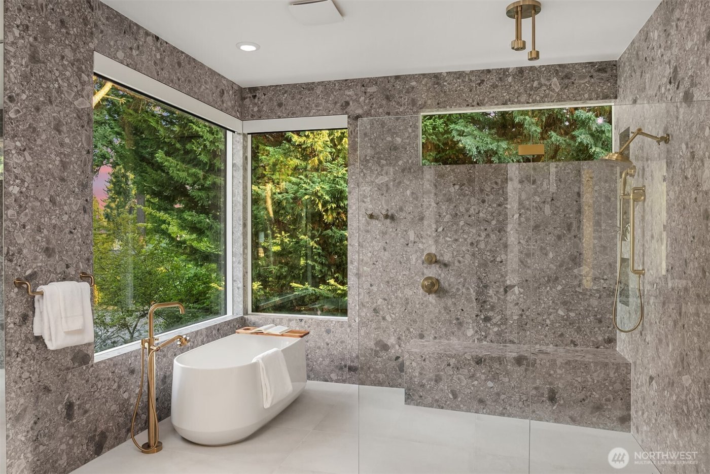 1028 89th Ave NE, Bellevue, WA 98004