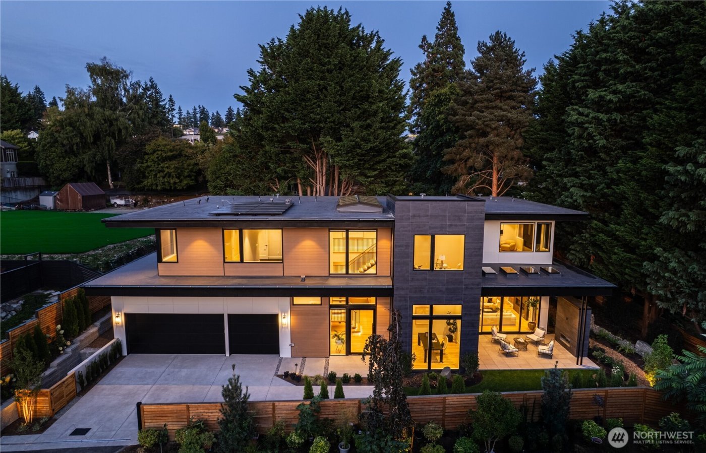 1028 89th Ave NE, Bellevue, WA 98004