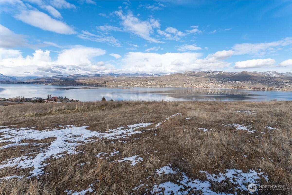 3725 US Highway 97a , Chelan, WA 98816