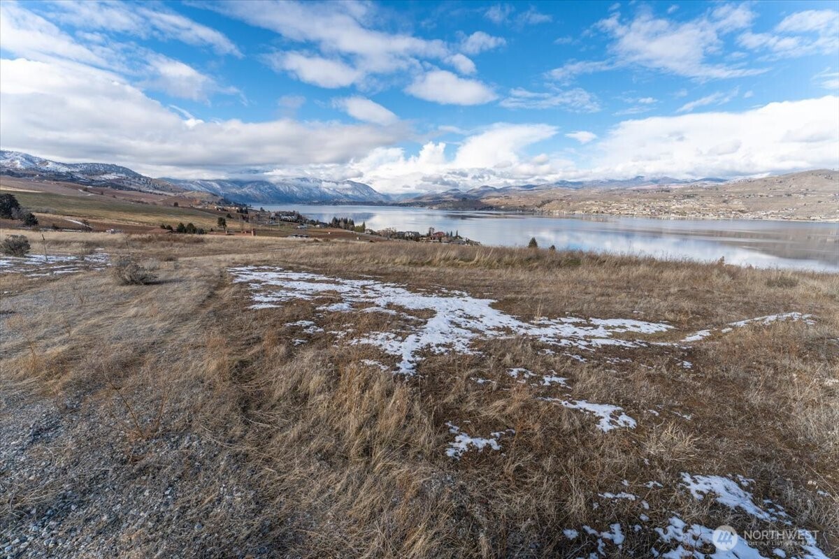 3725 US Highway 97a , Chelan, WA 98816