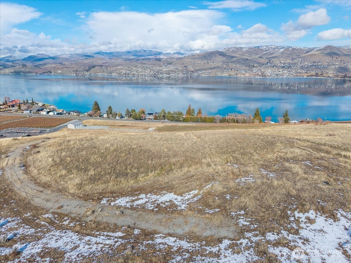 3725 US Highway 97a , Chelan, WA 98816