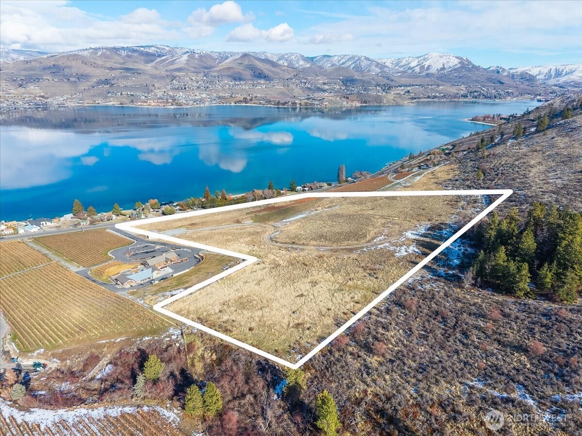 3725 US Highway 97a , Chelan, WA 98816