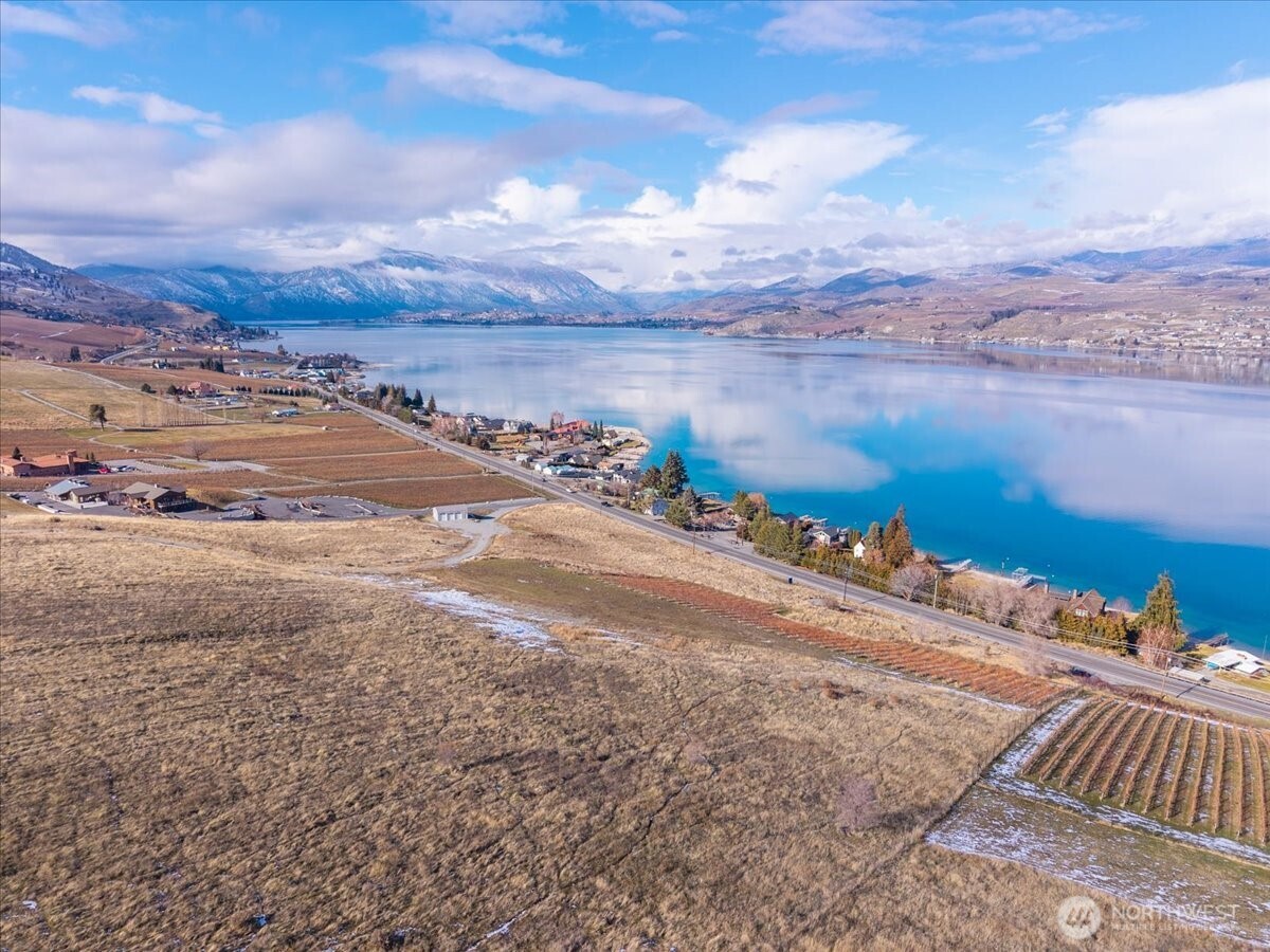 3725 US Highway 97a , Chelan, WA 98816