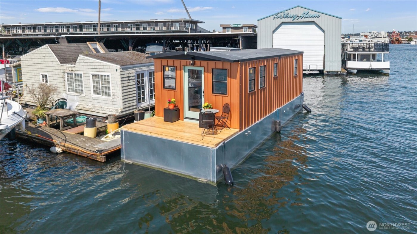 1080 W Ewing Place #0-P, Seattle, WA 98119