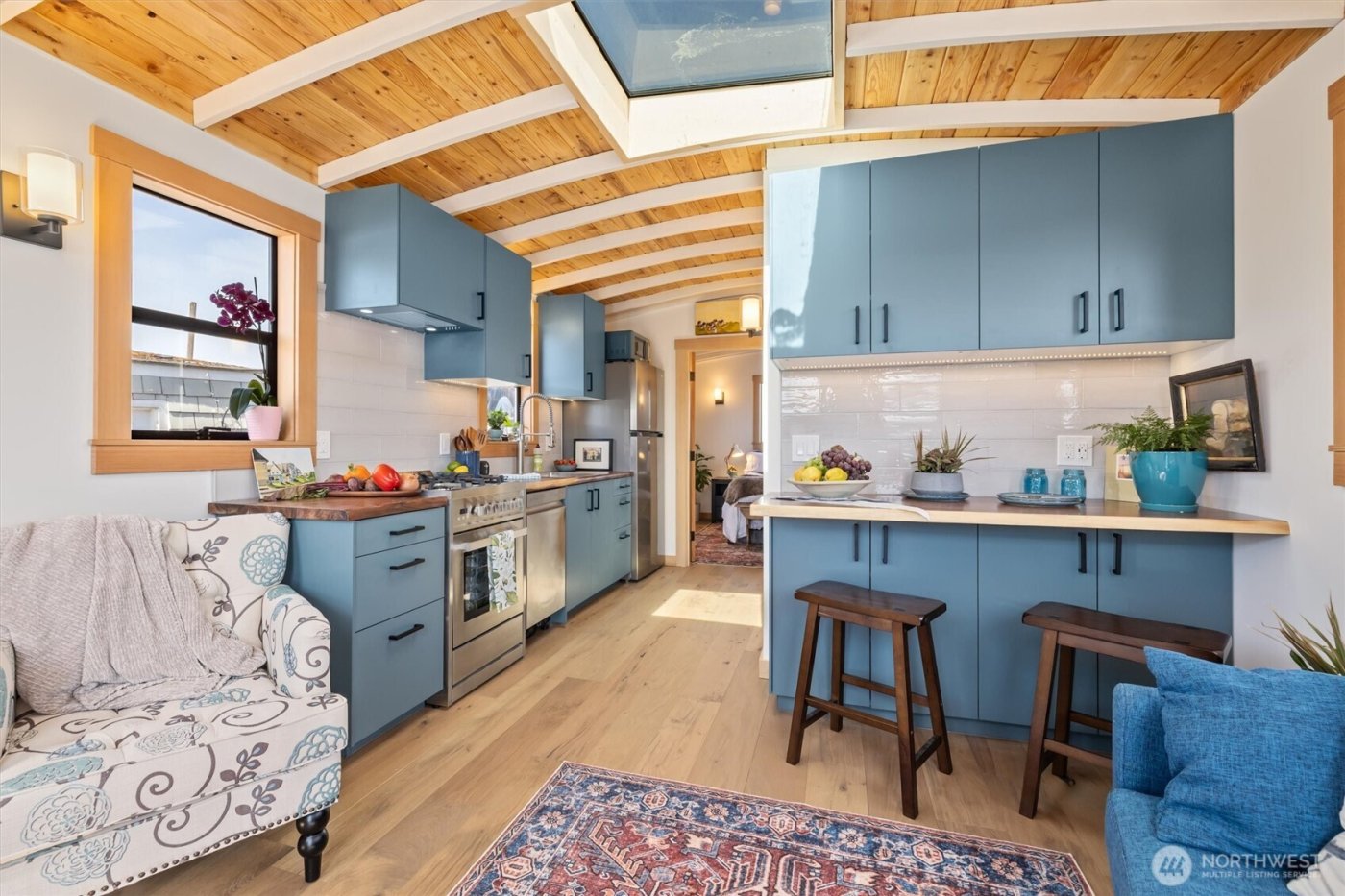 1080 W Ewing Place #0-P, Seattle, WA 98119