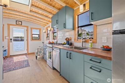 1080 W Ewing Place #0-P, Seattle, WA 98119 - Photo 10