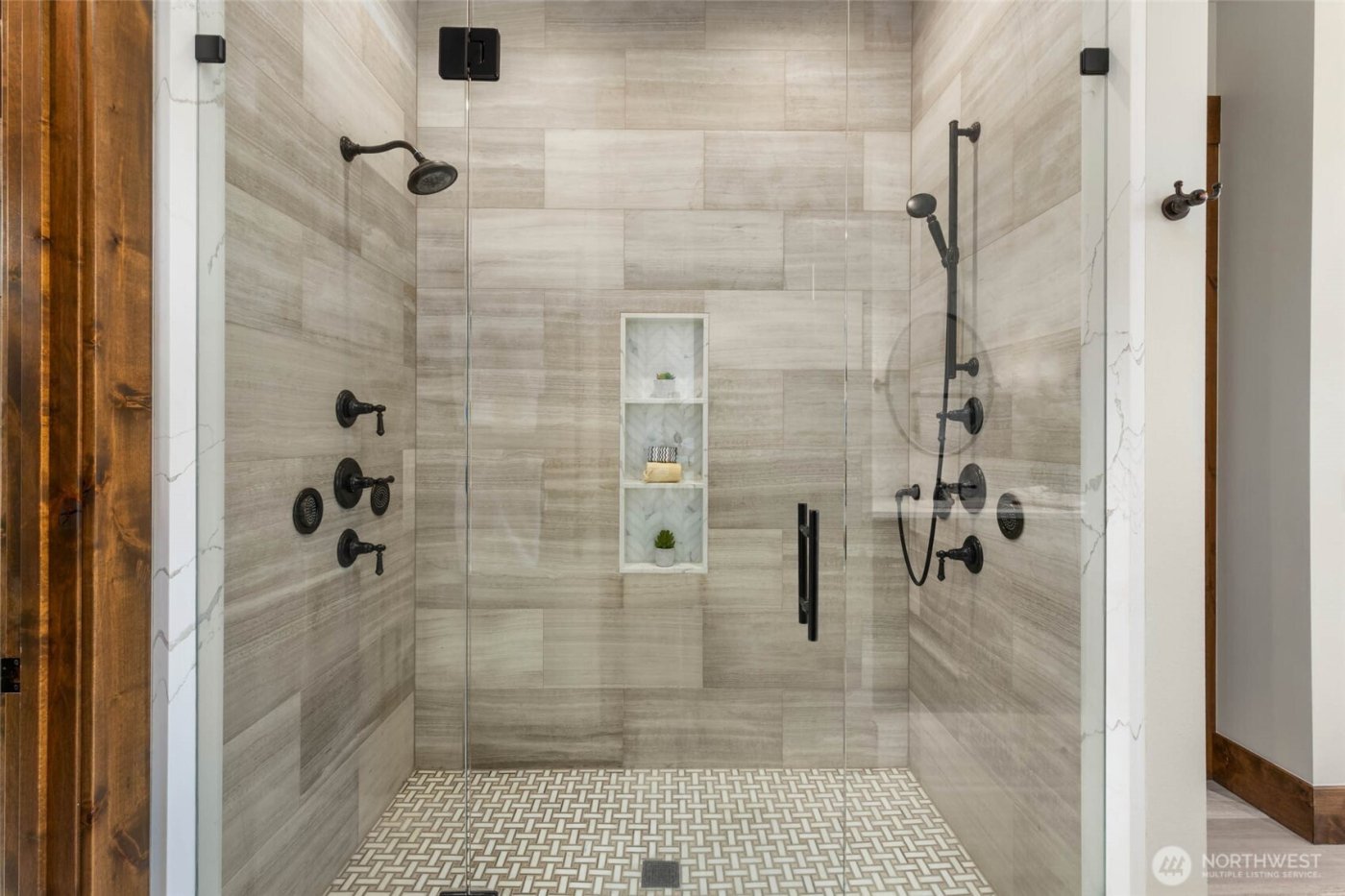 19014 171st Place NE, Woodinville, WA 98072