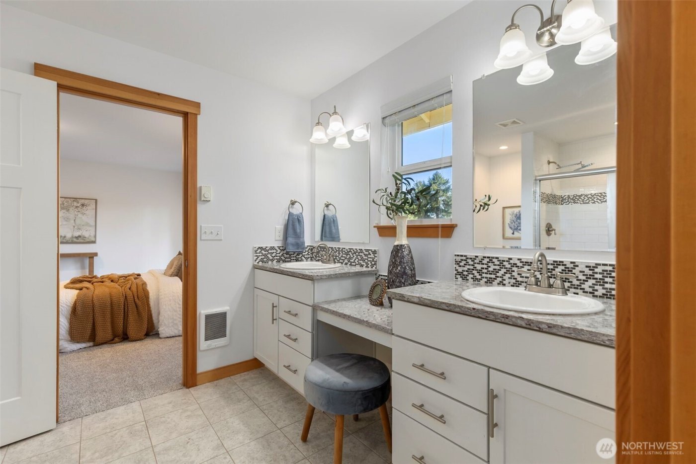 8498 Illahee Road NE, Bremerton, WA 98311