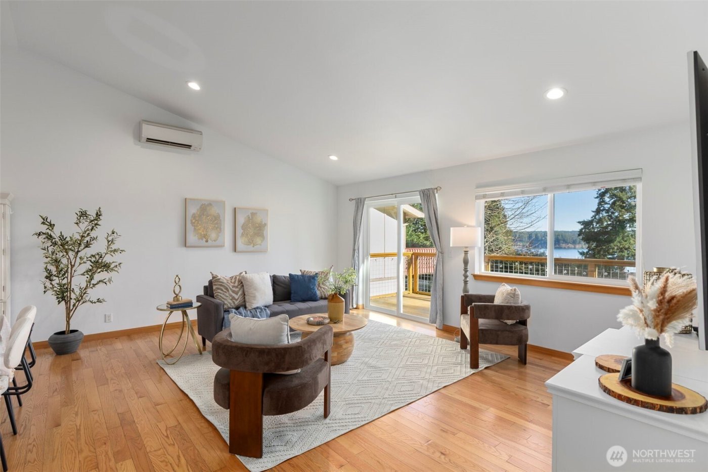 8498 Illahee Road NE, Bremerton, WA 98311