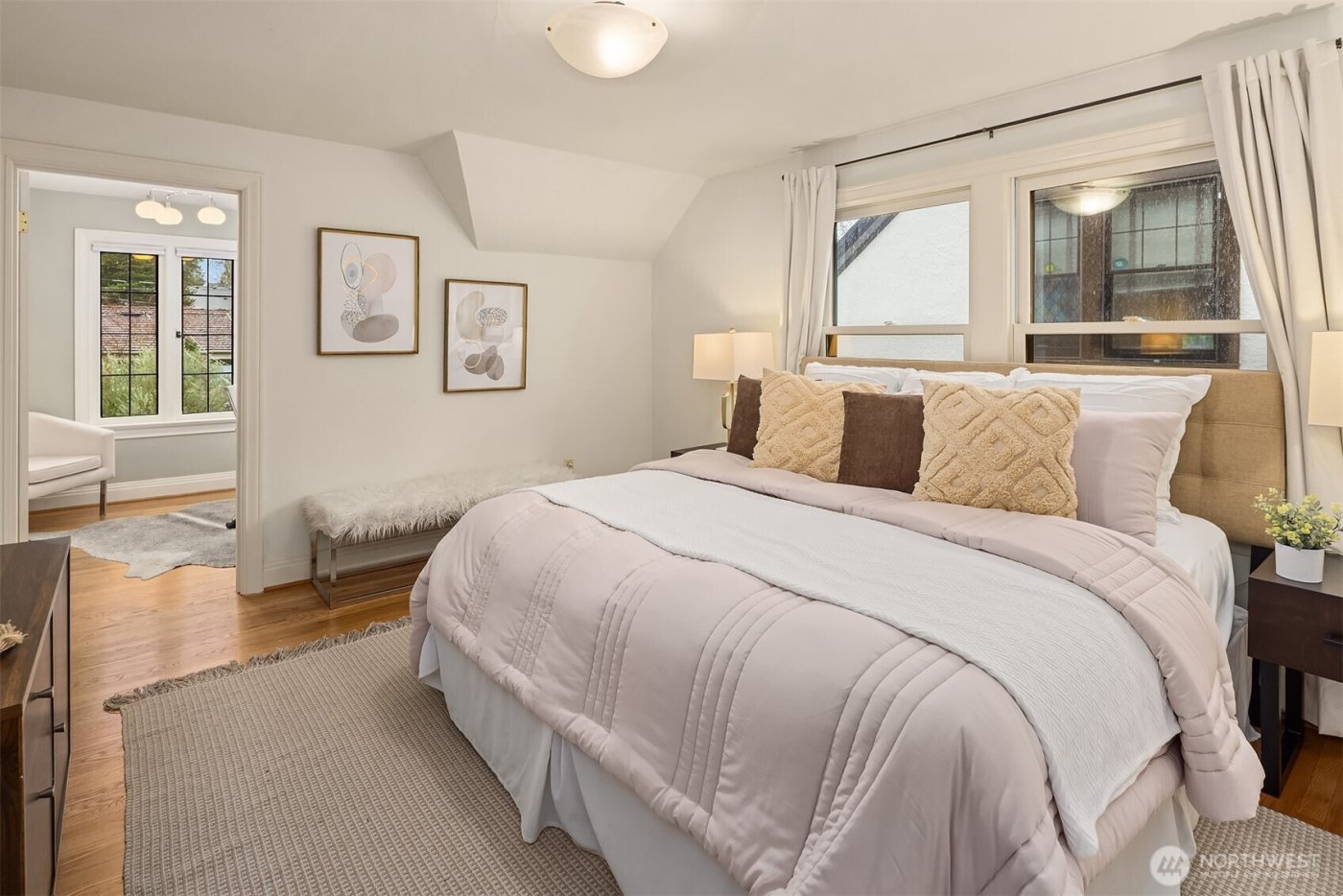 4810 38th Avenue NE, Seattle, WA 98105