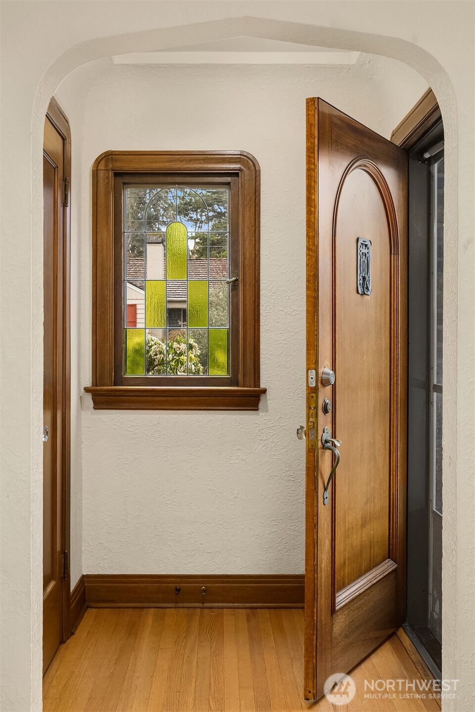 4810 38th Avenue NE, Seattle, WA 98105