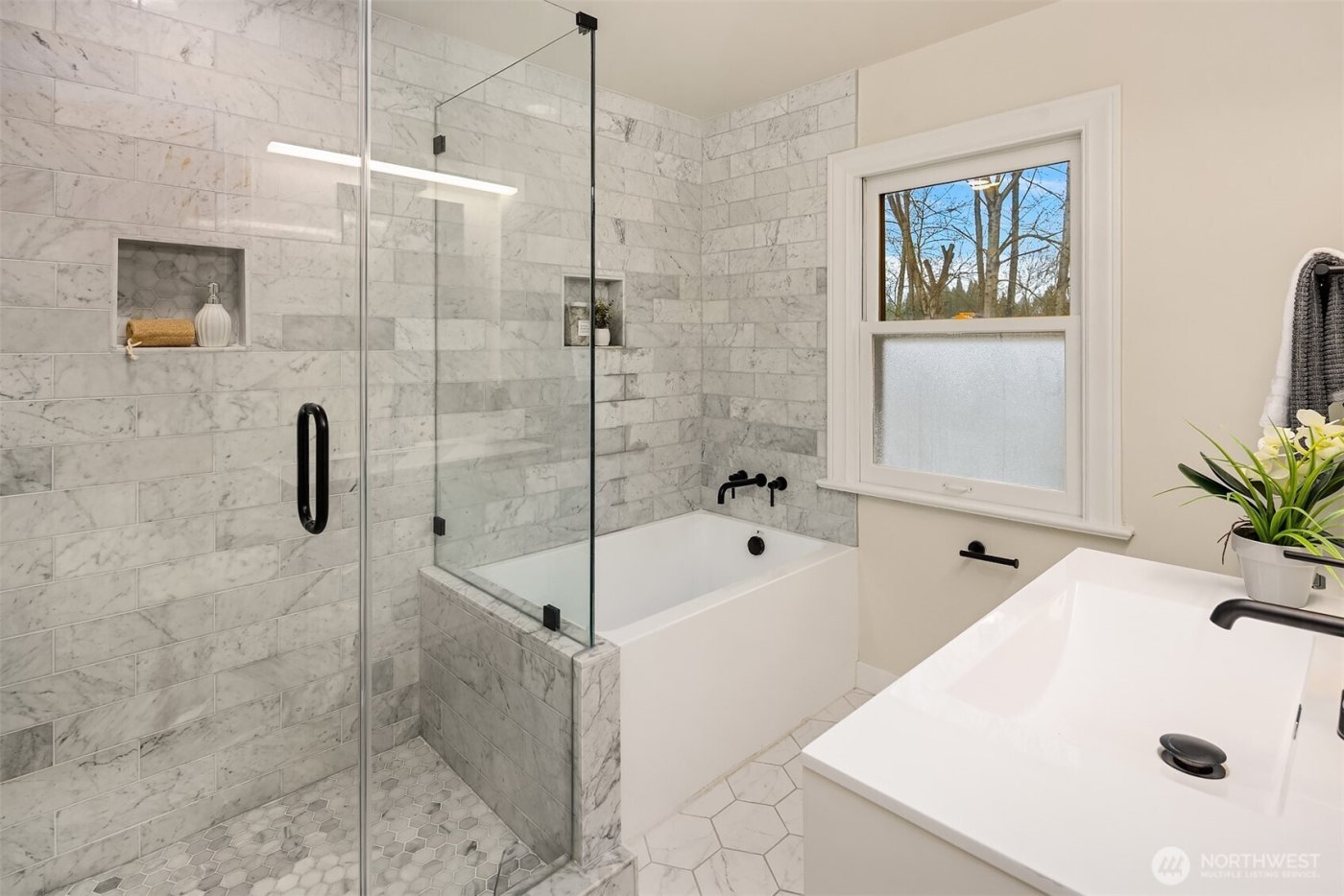 4810 38th Avenue NE, Seattle, WA 98105