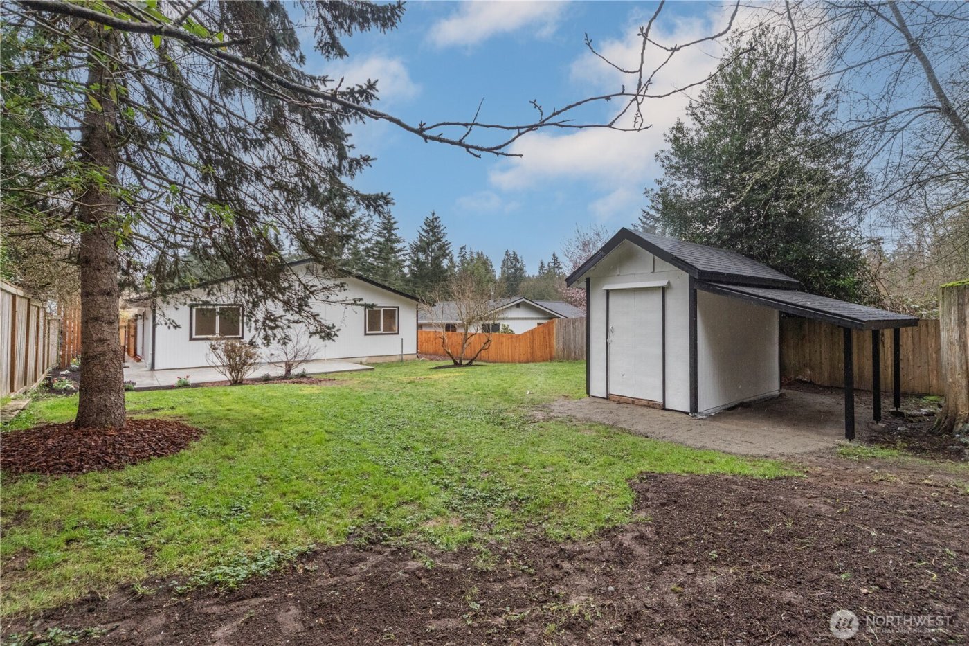 6485 NE Bell Str. , Suquamish, WA 98392