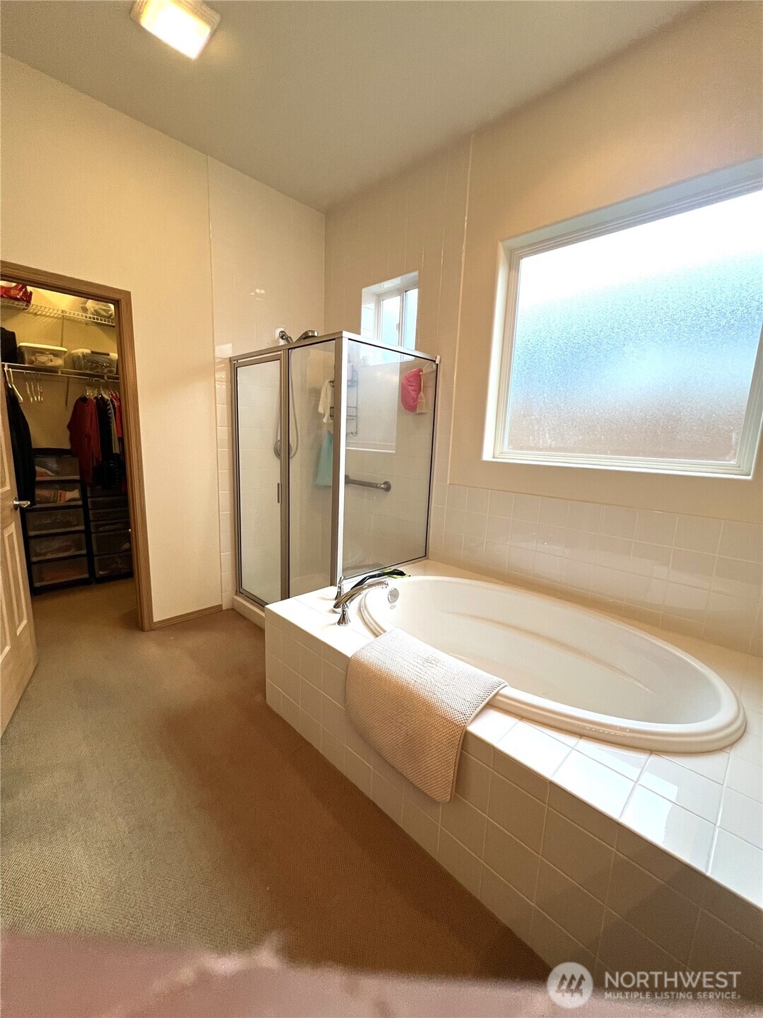 8536 Bainbridge Loop NE, Lacey, WA 98516