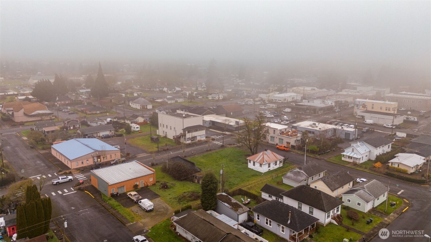 421 Davidson Avenue , Woodland, WA 98674