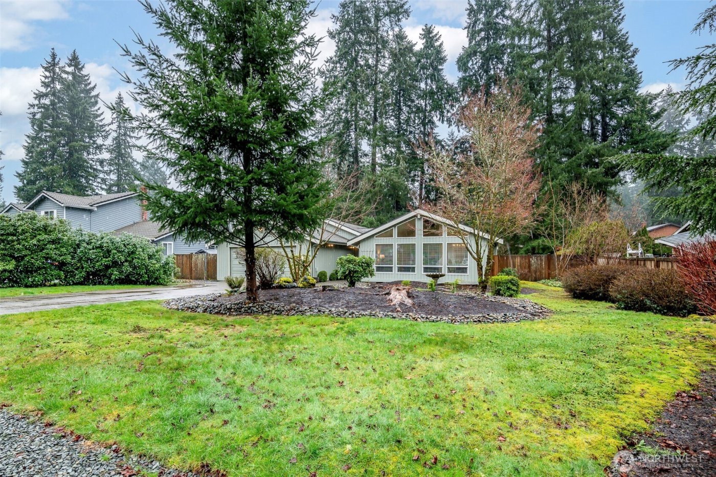 13825 72nd Avenue E, Puyallup, WA 98373